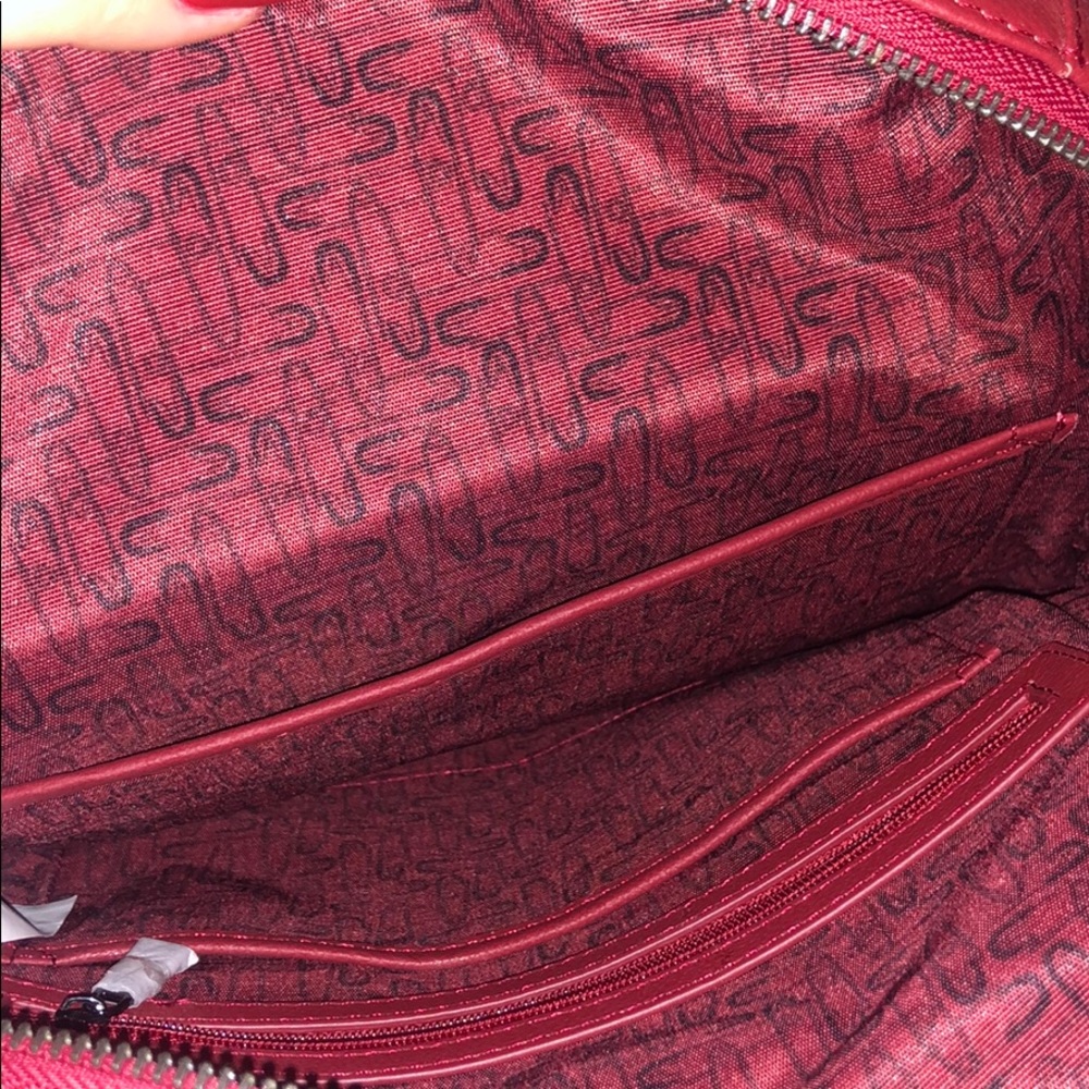 Backpack - Picture 3 of 4